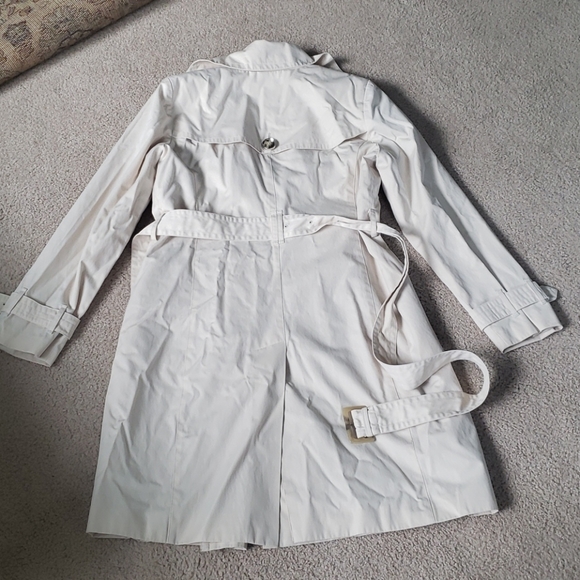 London Fog Trench Coat - Picture 4 of 4